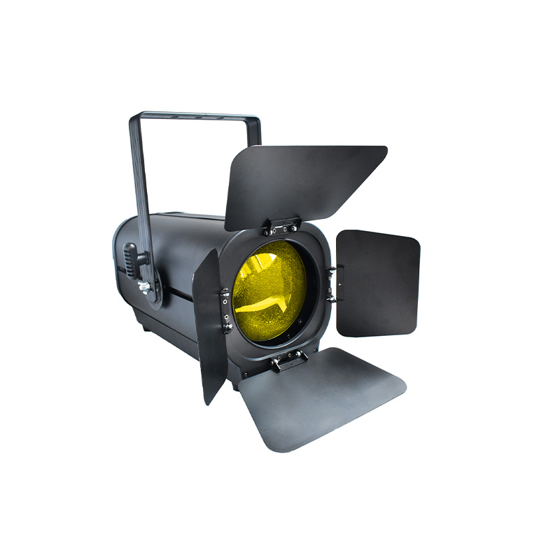 LED spotlight with adjustable focus and barn doors for stage lighting